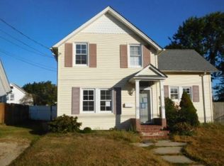 9 S Union St, Bay Shore, NY 11706