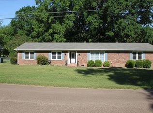 243 Ridgedale Dr, Jackson, TN 38305