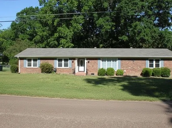 243 Ridgedale Dr, Jackson, TN 38305