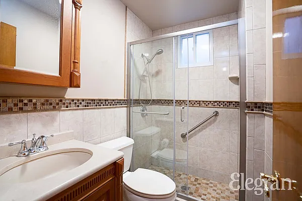 Rented by (Legacy) Elegran | media 4