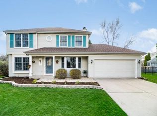 978 Westgate Dr, Aurora, IL 60506