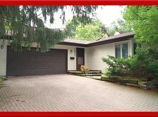 1621 Prairie Rd, Madison, WI 53711