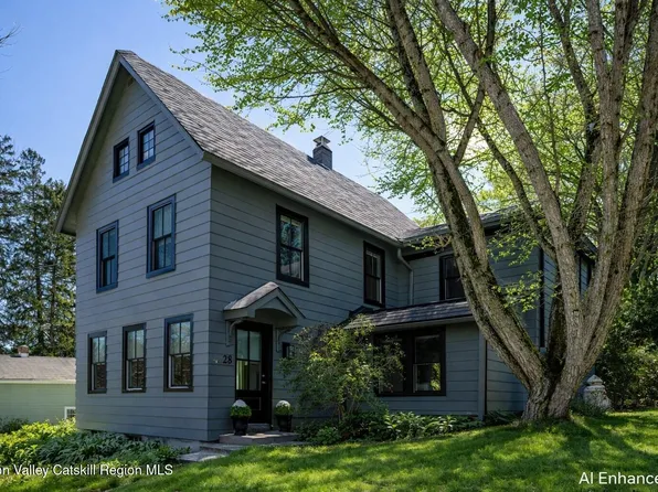 28 Hudson Street, Kinderhook, NY 12106