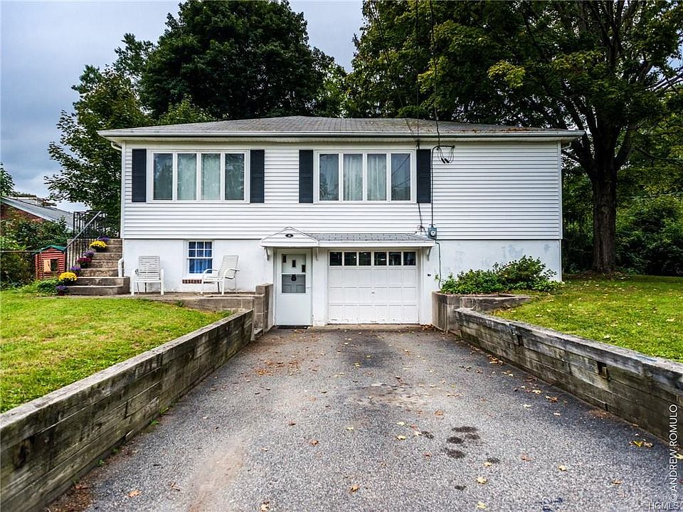 1st image of 46 Lake Dr
