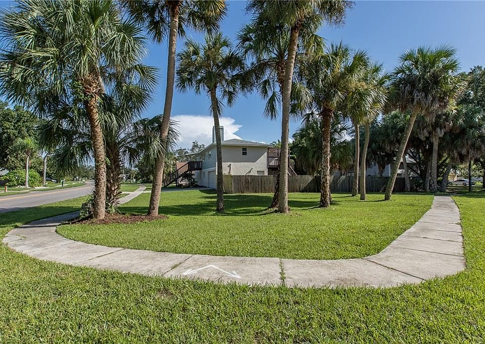 812 Riverside Dr, Tarpon Springs, FL 34689 Zillow