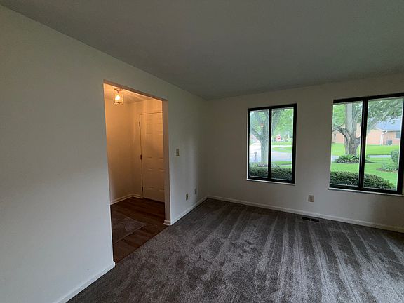 3rd image of 1318 Partridge Run Cir #1318