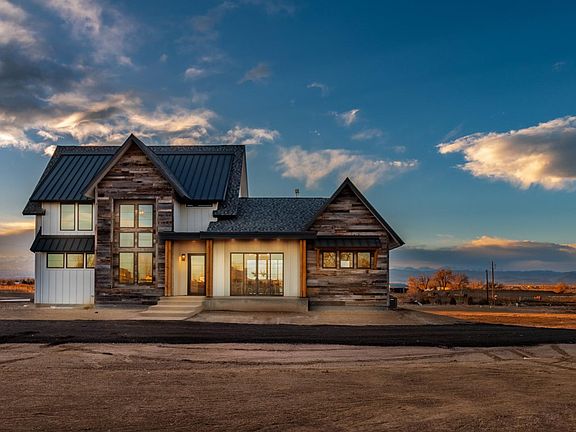 2nd image of 2570 Dawn Ct
