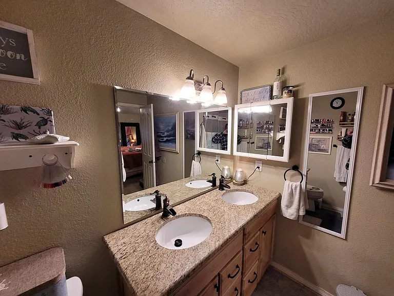 2212 Jodi Ave — Photo 10