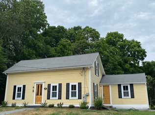 11 Cross St, Southborough, MA 01772