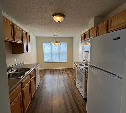 2nd image of 1444 Westpark Dr