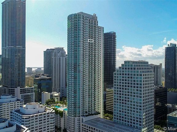3rd image of 950 Brickell Bay Dr APT 4306