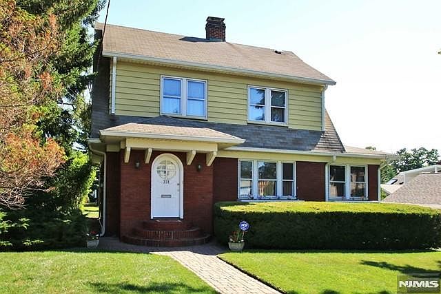 1st image of 333 Henry St