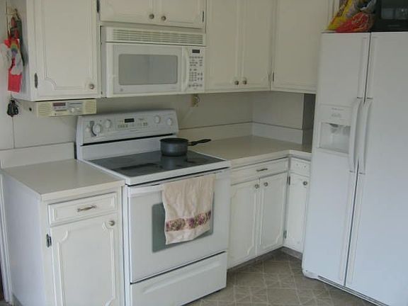 5th image of 1730 N Park Ave