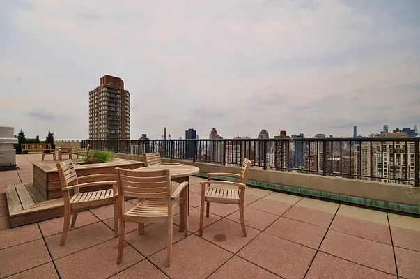 Rented by Keller Williams NYC | media 14