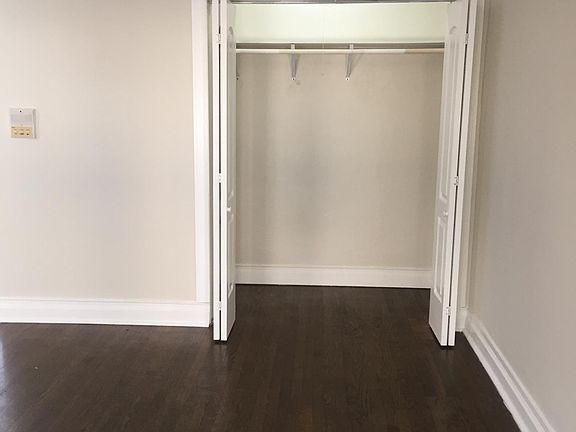 4th image of 3823 N Greenview Ave #17-2E