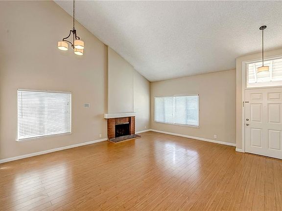 3rd image of 5925 E Camino Manzano