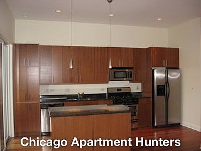 3rd image of 1354 W Attrill St Unit 301