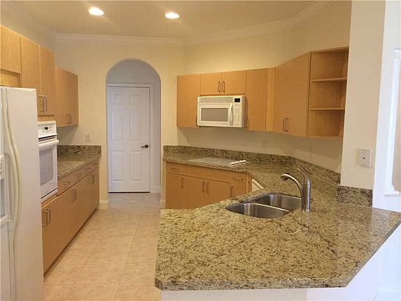 2nd image of 1525 Passion Vine Cir