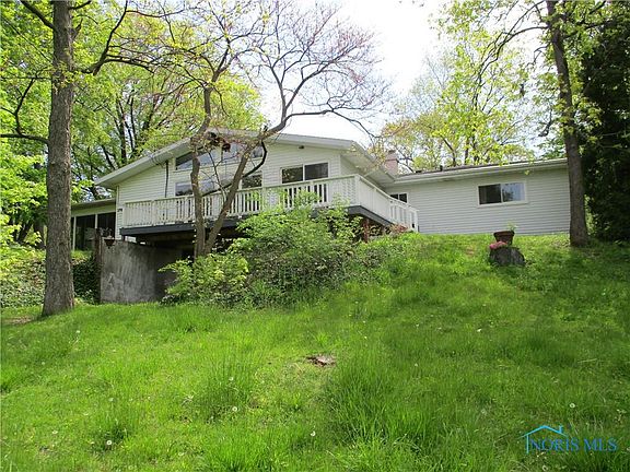 4th image of 1901 Darbyshire Dr