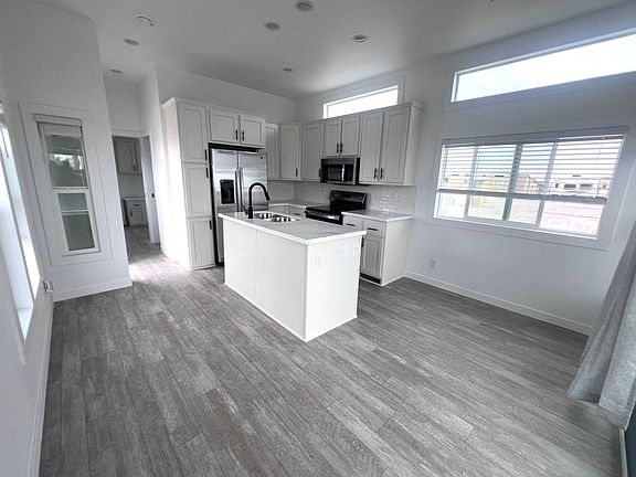 2nd image of 13650 N Frontage Rd #835