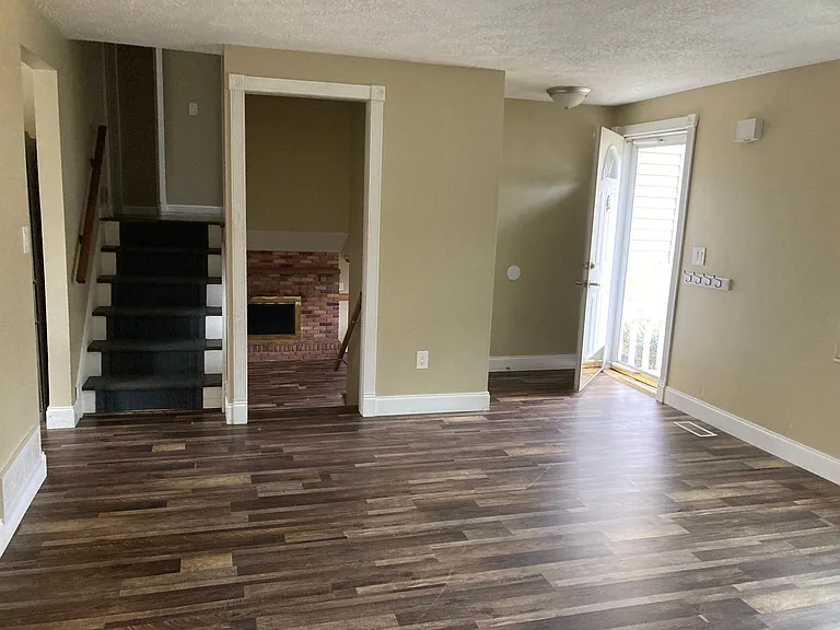 426 Deerfield Dr — Photo 12