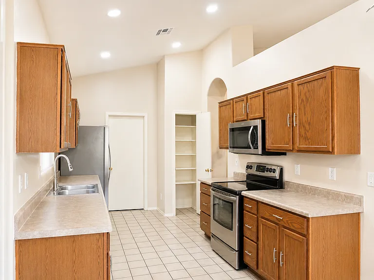 150 W Freddie Canyon Way — Photo 21