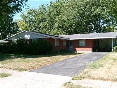 321 Carthage Pl photo 1
