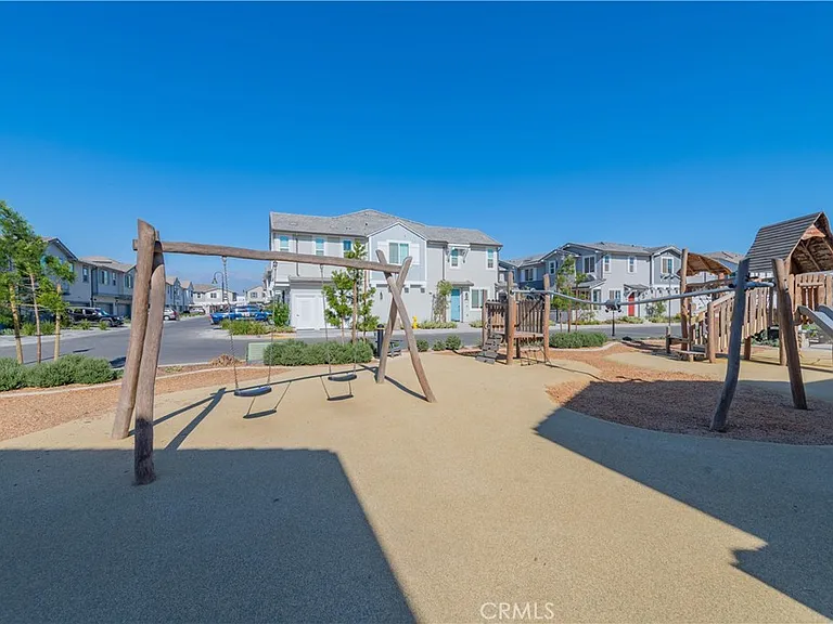 4096 Peony Paseo #24 — Photo 23