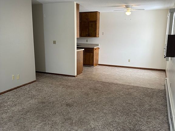 2nd image of 426 Shirley St #105