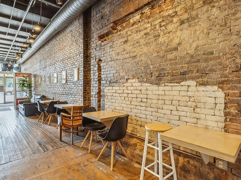 Building's Lounge