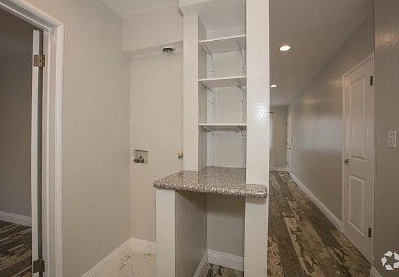 5th image of 1224 N McCadden Pl APT 1