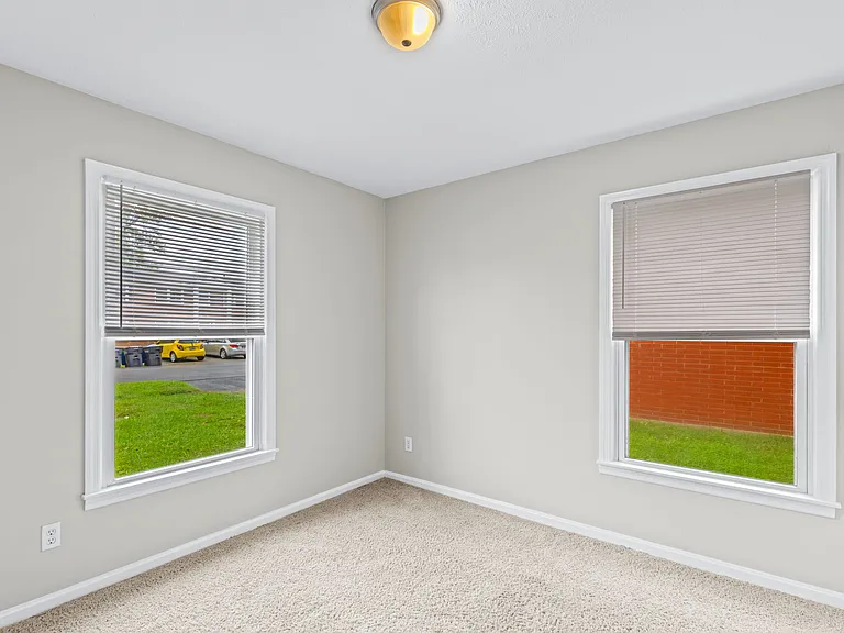 5115 Valiant Dr — Photo 18