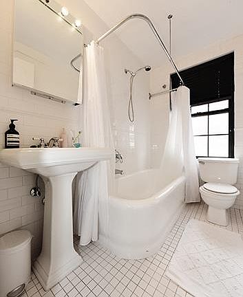 4th image of 31 E 12th St APT 4D