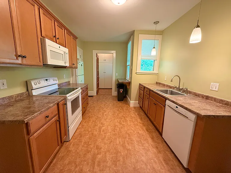 209 Bacon St #1 — Photo 13