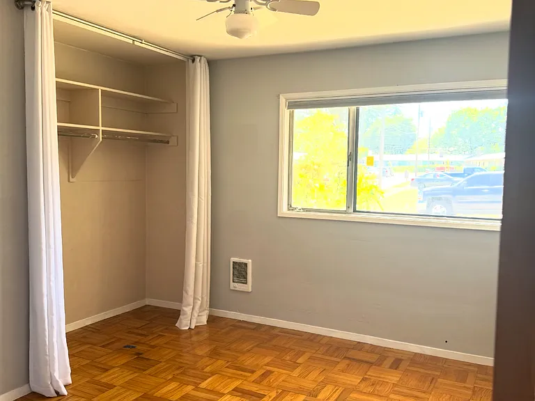 5230 NE Laurel Dr — Photo 11