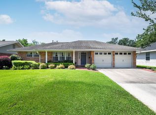 6215 Waltway Dr, Houston, TX 77008