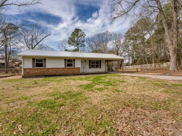 1330 Maple St, Malvern, AR 72104
