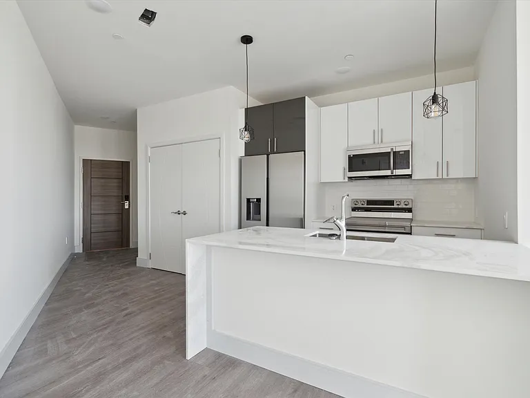 1221 E Fletcher St #310A — Photo 26