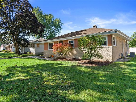 3rd image of 5461 N 106th STREET