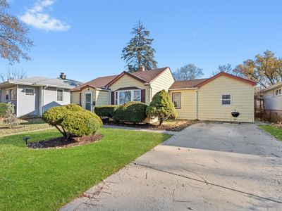 25 S Hudson St, Westmont, IL, 60559