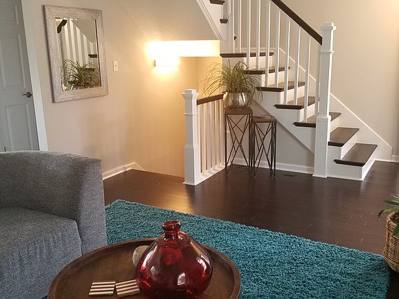 4th image of 12640 W 108th St