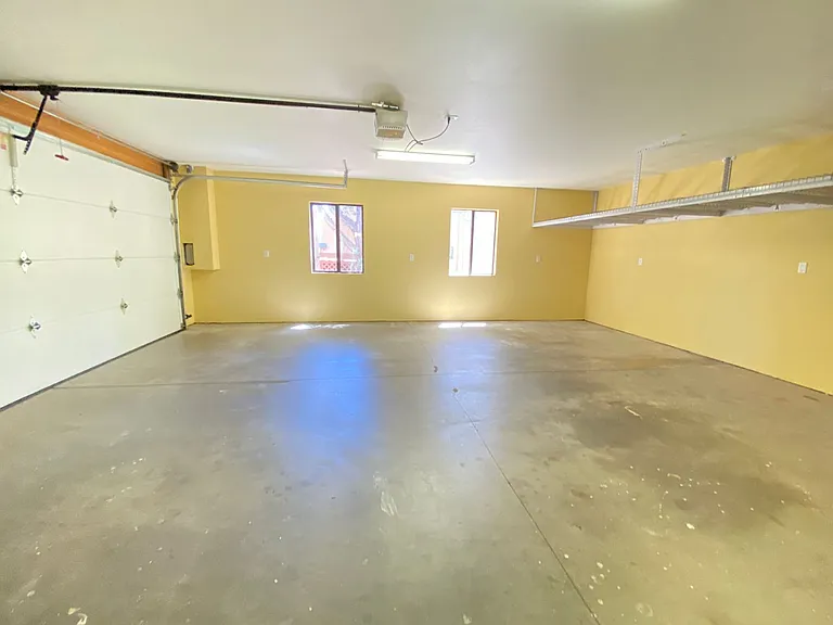 2285 Sanborn Dr — Photo 26