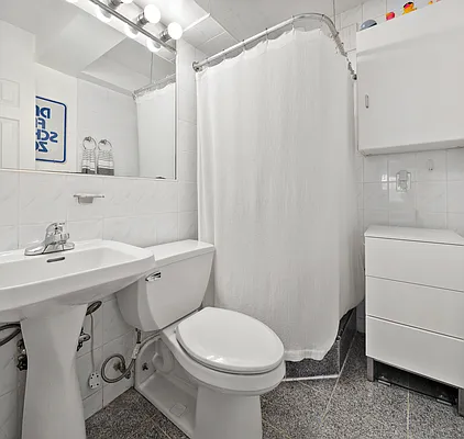 Rented by Compass | media 14