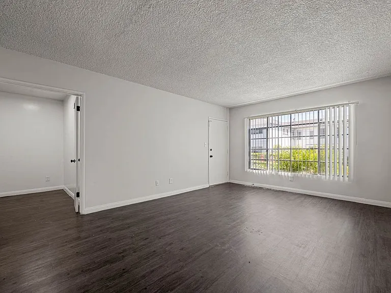 3862 S Potomac Ave — Photo 26