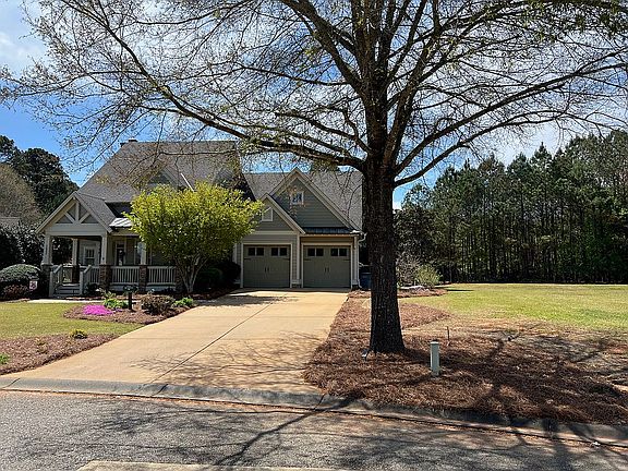 2nd image of 1032 Mountain View Way