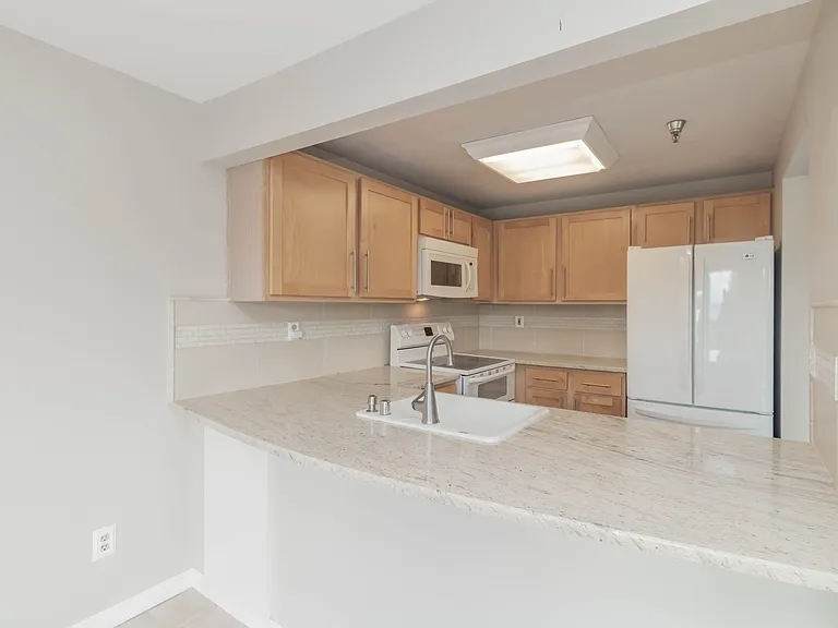 28606 16th Ave S #303 — Photo 14