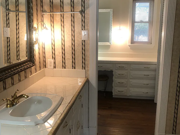 11333 Strait Ln — Photo 19