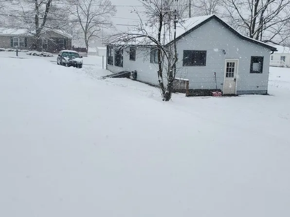 1230 Highland Ave, Albion, MI 49224