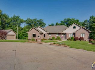 807 Colorado Ave, Holton, KS 66436