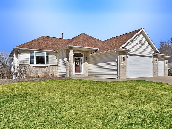 5th image of 1309 Lone Pine Dr SW